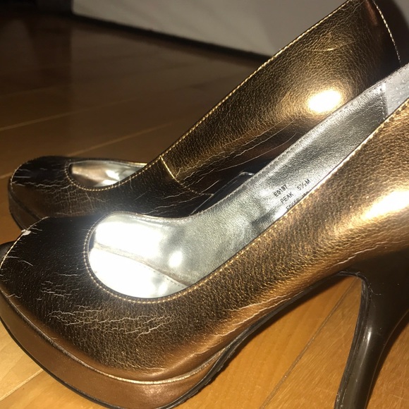 CALVIN KLEIN platform pumps in Bronze - size 5.5 - Picture 6 of 6